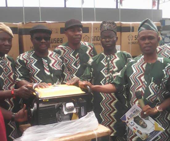Oyo Deputy Speaker empowers constituent members, reiterates more commitment 1 IMG 20220314 WA0011