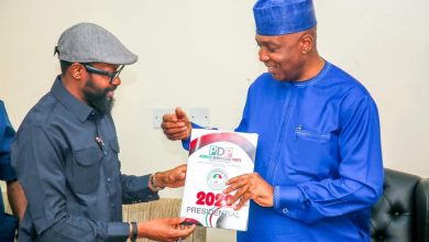 Saraki picks presidential nomination form, pledges all ministers of state will be under 35 5 Saraki 1