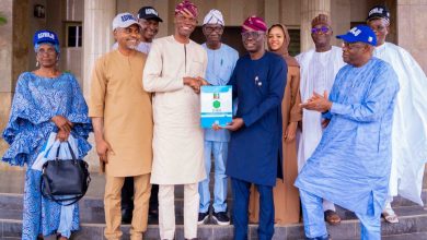 Sanwo-Olu picks APC governorship forms 9 IMG 20220429 WA0050