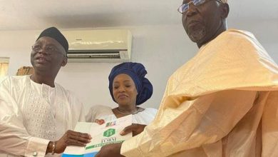 PHOTO NEWS: Bakare picks APC presidential forms 7 20220505 133552