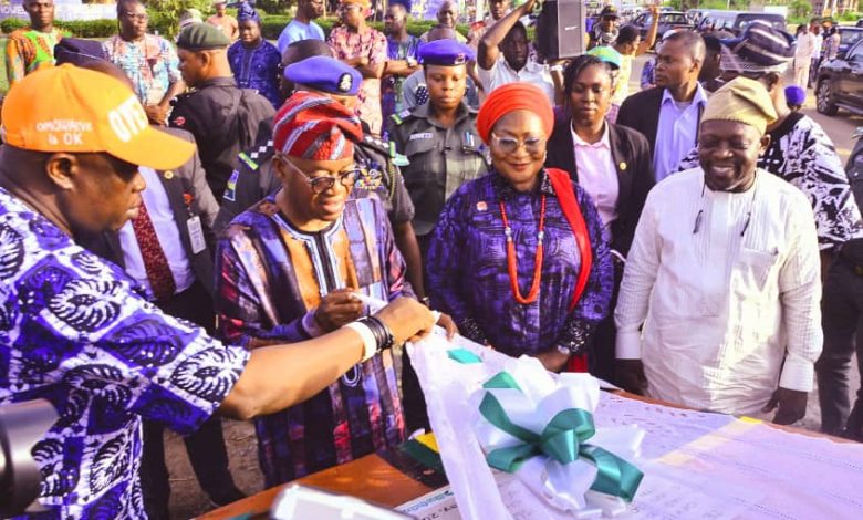 Oyetola flags off three roads worth N3.2bn 1 IMG 20220505 WA0047