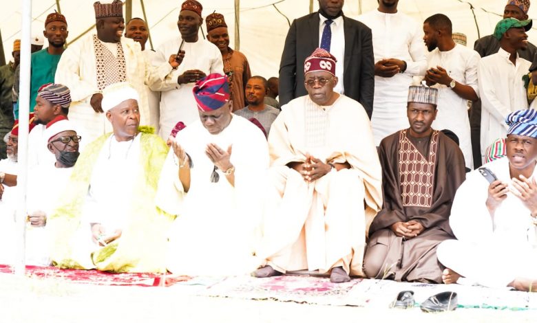 PHOTO NEW: Tinubu attends Eid-el-Fitri prayers in Lagos 5 PHOTO 2022 05 02 12 35 38