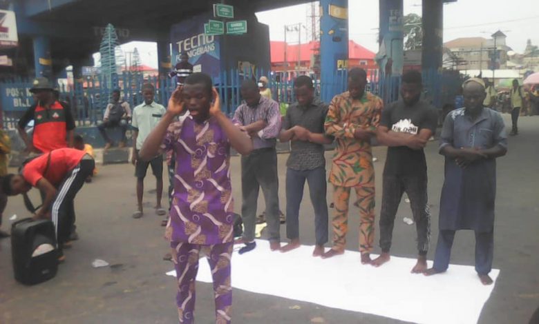 ASUU: UI students disrupt business activities in Ibadan, threaten more protests 1 WhatsApp Image 2022 05 13 at 6.19.33 PM