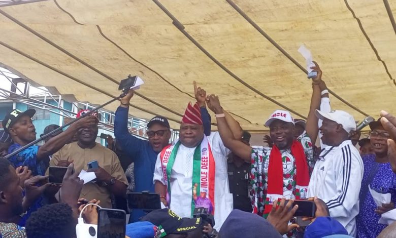 Aregbesola loyalist, Alimi defects to PDP 1 TOP