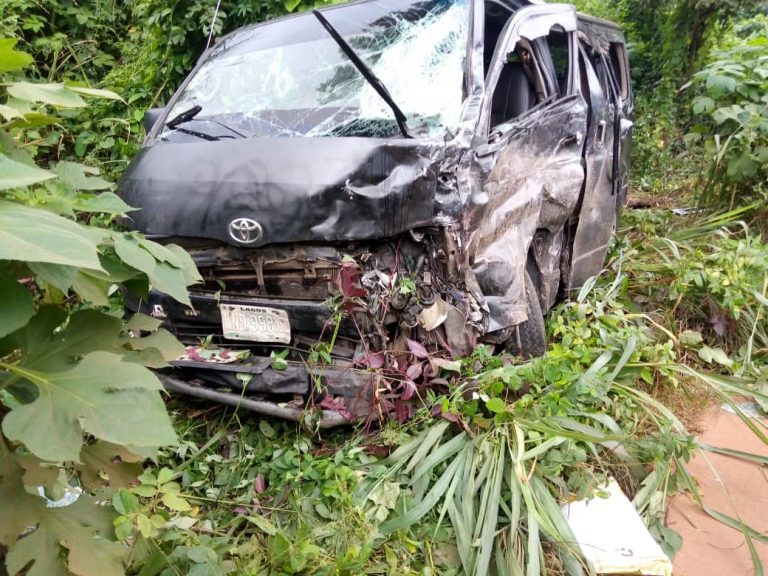 Four die in Ondo auto crash 6 Accident