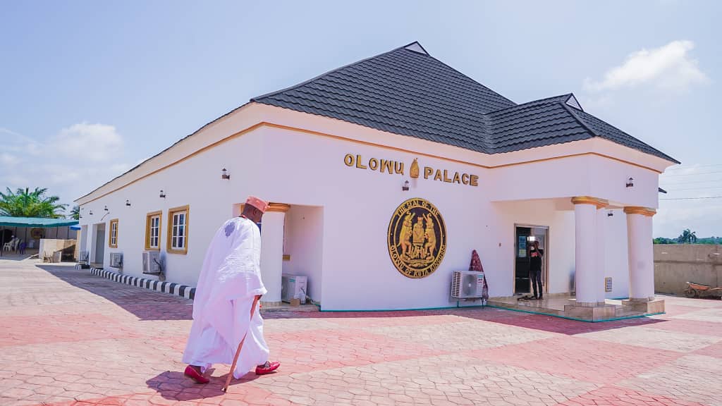 Saka Matemilola emerges 14th Olowu of Owu 1 Olowu of Owu palace