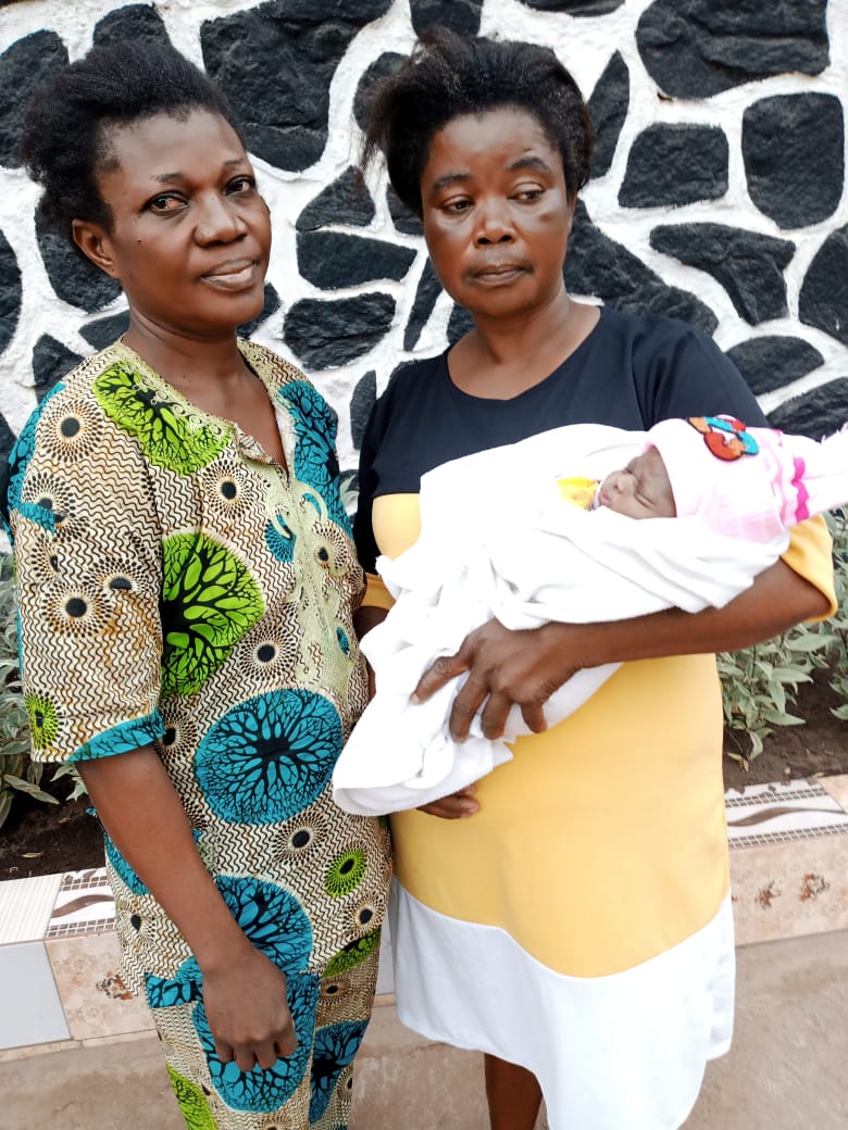 Police arrest two women for allegedly stealing one-week old baby in Ogun 1 Police 1