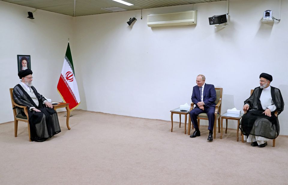 Putin in Iran, meets Ayatollah Khamenei 1 Putin