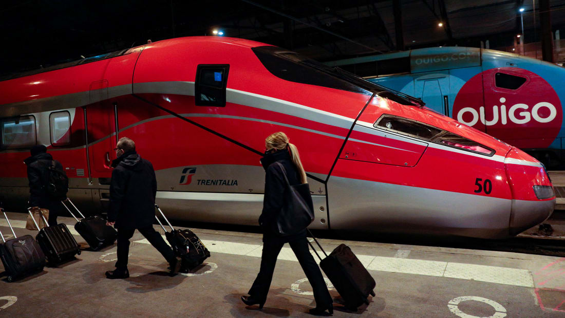 Europe wants high-speed rail network to replace airplanes 1 Trenitalia Frecciarossa high speed train file
