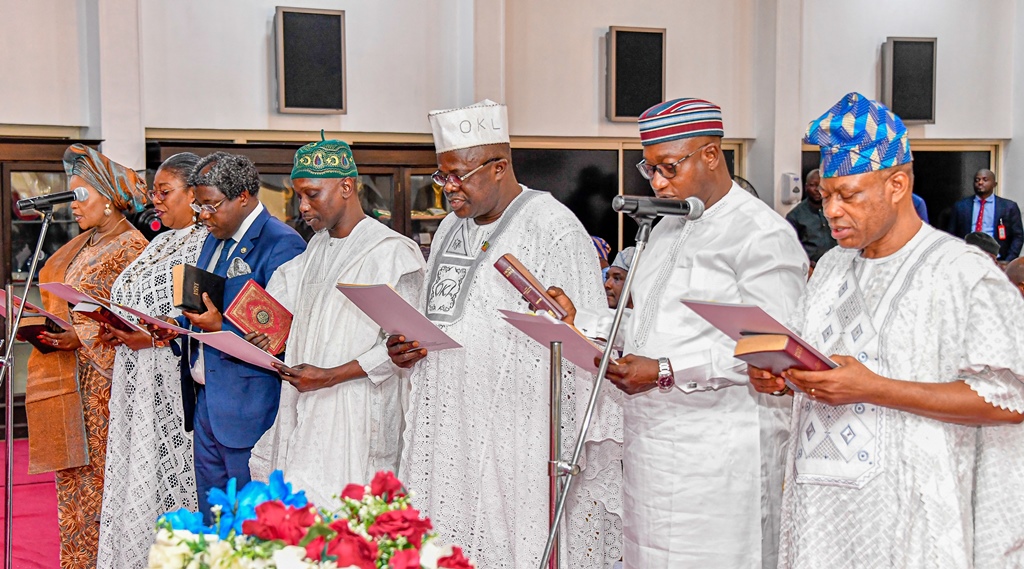 Sanwo-Olu re-appoints 2 special advisers, 5 others into cabinet 12 PIX 0290