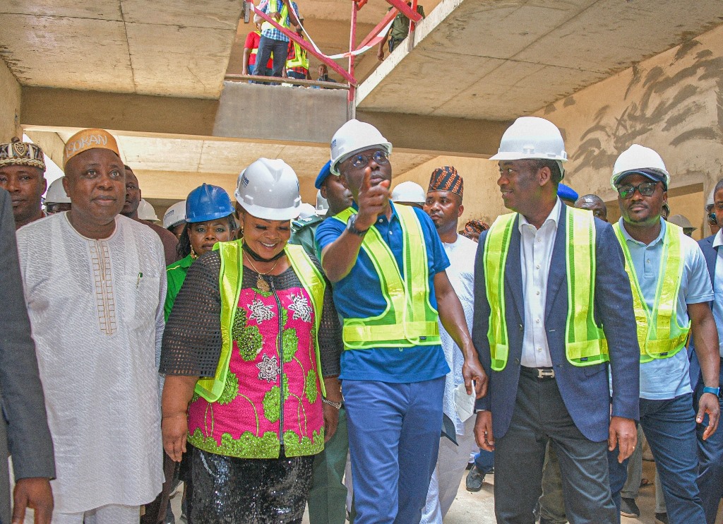 Sanwo-Olu visits automobile assembly plant jointly set up with Lagos Govt 2 PIX 2810