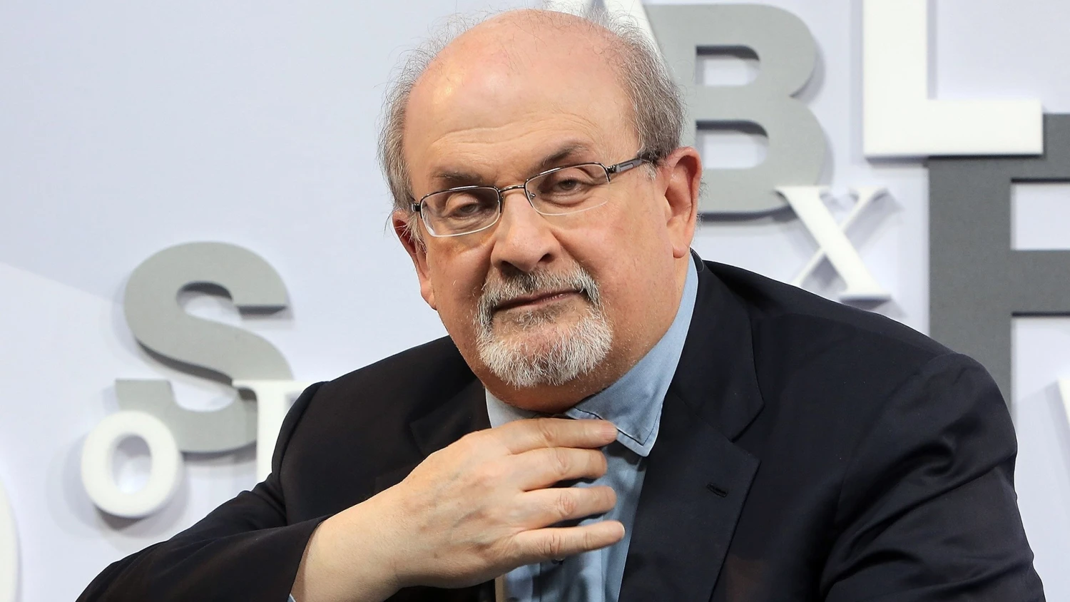 Salman Rushdie stabbed on stage at NY literary fair 1 Salman Rushdy