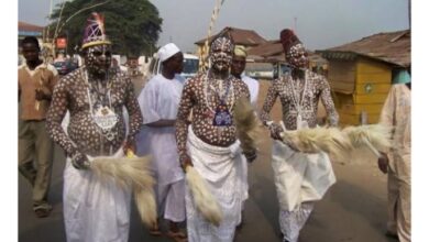 Oro-worshippers