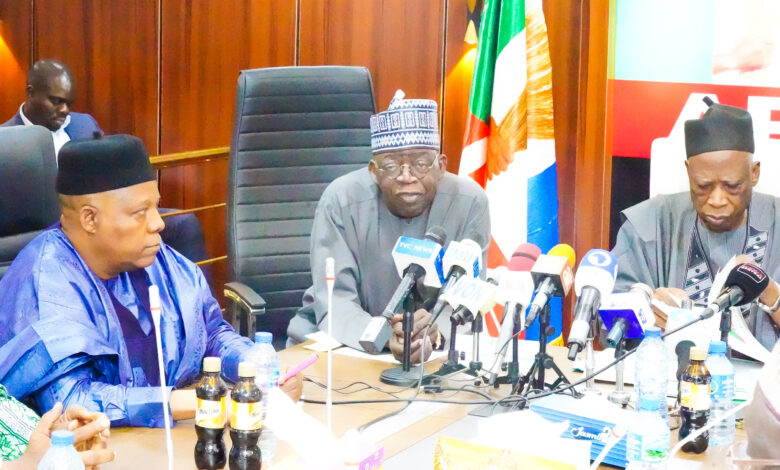PHOTO NEWS: Tinubu visits APC secretariat in Abuja 9 DSC04154