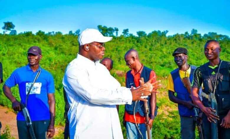 Yahaya Bello boosts vigilantes morale on Lokoja-Abuja Expressway 1 IMG 20220915 WA0008