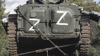 Russian soldiers are dropping their rifles and fleeing in disguise to escape Ukraine's counteroffensive, reports say 9 au8k9kuTURBXy9iZTNlNTc0OC1iN2FlLTQ3OWItYWUyZi02YmJkOWVmMDkyZmYuanBlZ5GTBc0CgM0BQIGhMAU