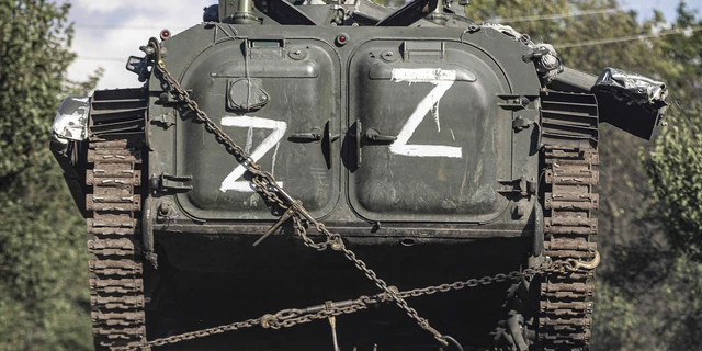 Russian soldiers are dropping their rifles and fleeing in disguise to escape Ukraine's counteroffensive, reports say 1 au8k9kuTURBXy9iZTNlNTc0OC1iN2FlLTQ3OWItYWUyZi02YmJkOWVmMDkyZmYuanBlZ5GTBc0CgM0BQIGhMAU