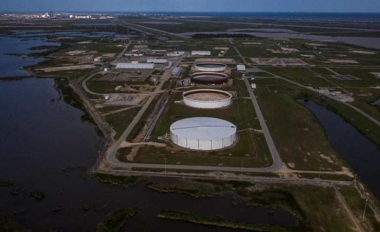 Nigeria generates $23bn revenue from oil, gas in 2021 – NEITI 1 2020 04 28T033558Z 34288360 RC2FDG9IFH9V RTRMADP 3 GLOBAL OIL USA STORAGE