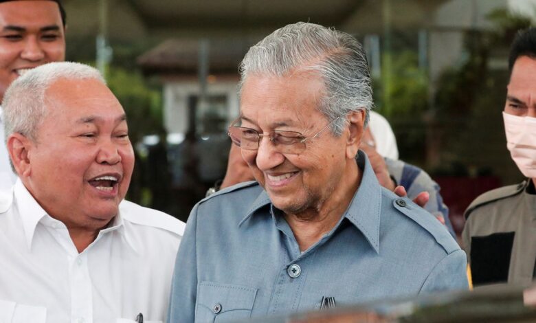 Aged 97, Malaysia’s former leader Mahathir Mohamad running for parliament again 1 221012085515 mahathir mohamad 101122