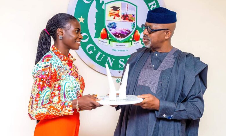 PHOTO NEWS: Abiodun donates house, N5m to Tobi Amusan 19 FB IMG 1664946788054