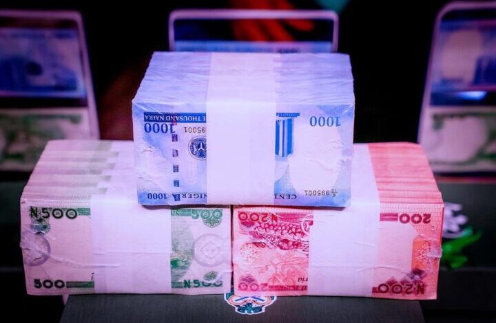 Government will eliminate squeeze, chaos in currency swap, Buhari assures 1 20230128 173634