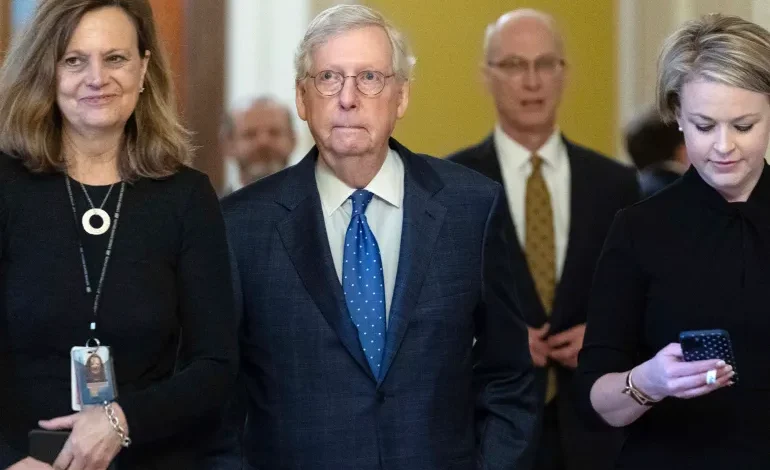 Republican Mitch McConnell breaks US Senate leadership record 1 AP23003690885838