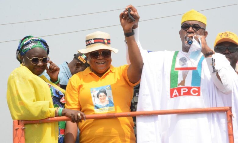 Abiodun gets supports of ex deputy govs, inaugurates 18km Ala-Idowa-Ibefun road 1 Campaign