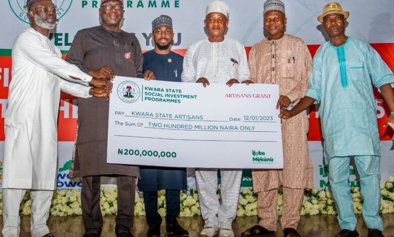AbdulRazaq disburses fresh N200m support grant to 4000 artisans 1 Cheque
