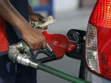 Tinubu, Nigeria and the fuel subsidy albatross, By Temitope Ajayi 1 Fuel station