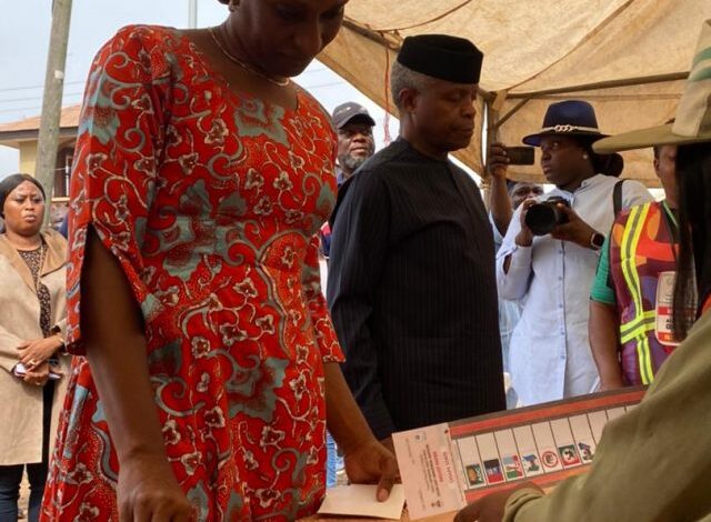 Osinbajo votes, as BVAS malfunctioning left voters stranded in Ogun 1 Osinbajo