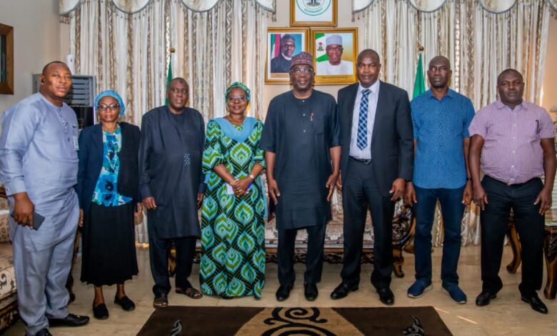 AbdulRazaq urges calm, seamless supply of new notes to citizens 1 Rasaki