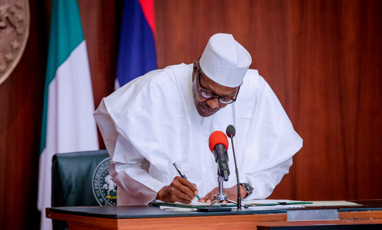 Buhari signs constitutional amendments, rail, power now on concurrent list 1 20230318 080902