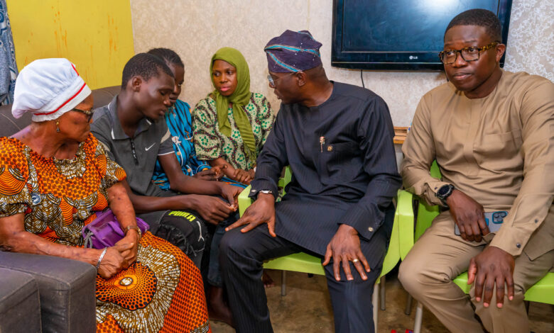 Train accident: Sanwo-Olu pays condolence visit to deceased families 1 PIX 0124