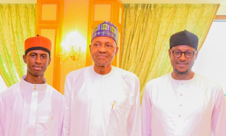 Buhari shares warm moments with governors, other officials in Makkah 1 20230417 042739