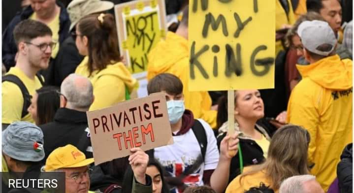 PHOTO NEWS: UK police arrest anti-monachy protesters in Central London 7 WhatsApp Image 2023 05 06 at 15.27.08
