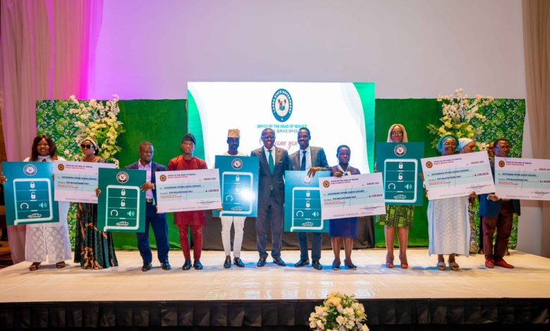 Sanwo-Olu gifts ‘outstanding' Lagos civil servants N5m, new vehicles 1 09a6e3bd ac16 4537 94a9 4e0125585676