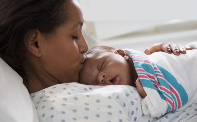 mother and child 681x424 1
