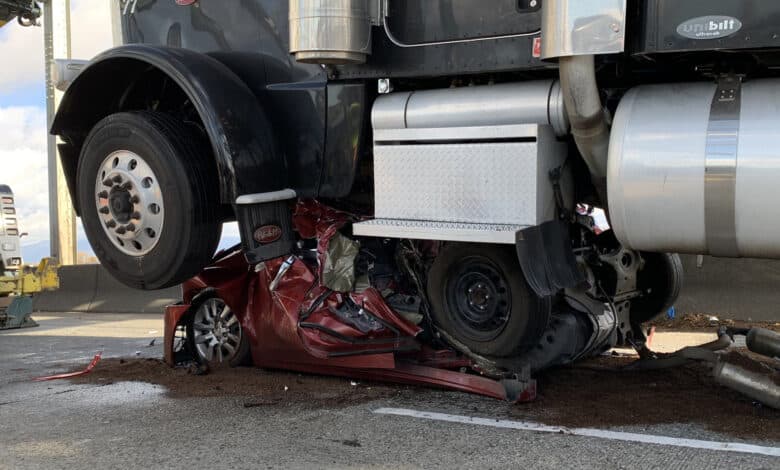 Truck crushes soldier, sugarcane seller to death in Kwara 1 truck collision kb main 211118