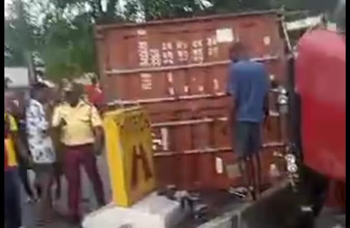 BREAKING: One dies in lone accident at Anthony/Gbagada area 3 1700906428455592 0