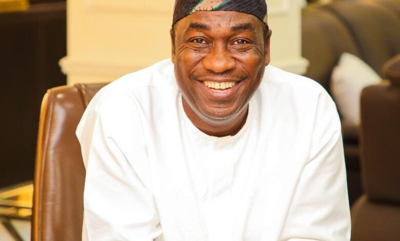 Hamzat writes Lagos Procurement Agency, protests errors, inaccuracies in data 5 EiQ3vrFWoAELXAv