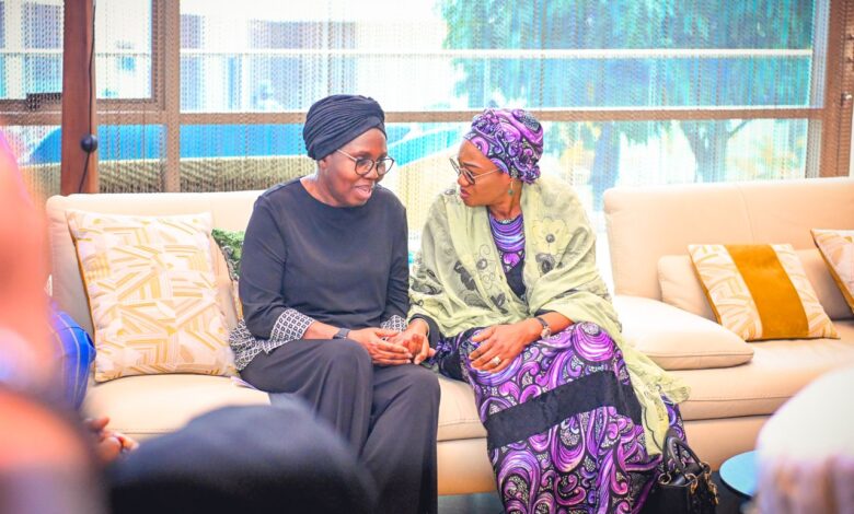 First lady Tinubu visits Akeredolu’s widow in Ibadan 3 IMG 20231230 WA0017