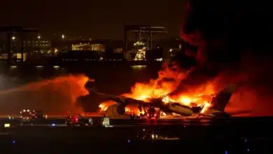 2024 01 02T103520Z 683953793 RC2M95AYURRC RTRMADP 3 JAPAN AIRPORT FIRE 1704192637