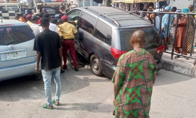 LASTMA seizes 30 vehicles over illegal parking 1 IMG 20240117 WA0137