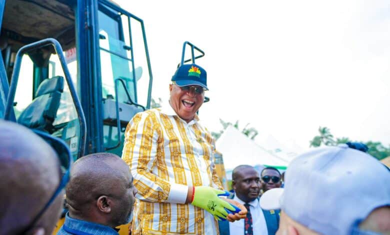 Oron federal constituency agog as Gov. Eno flags off critical projects 1 Akwa