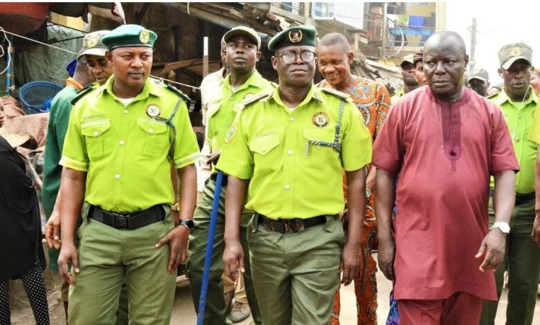 LASG dislodges miscreants occupying pedestrian bridges 5 IMG 20240212 210544