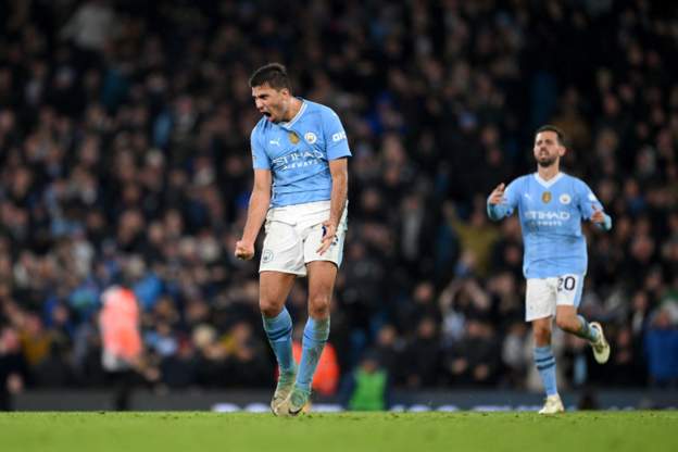 Premier League: Sterling scores as Chelsea draw at Man City 1 Man city