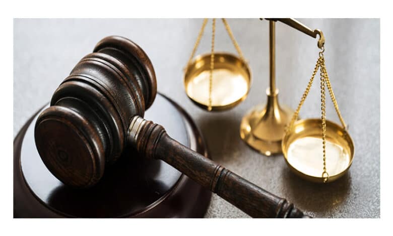 A judiciary insignia