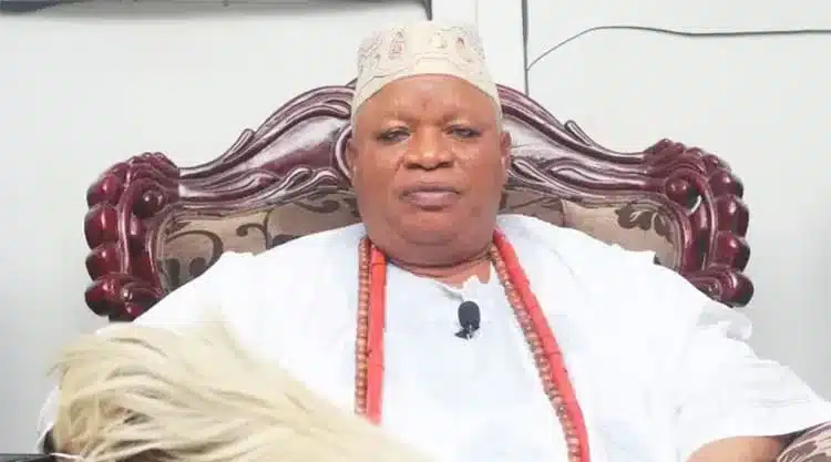 Oba Kabiru Agbabiaka jpg