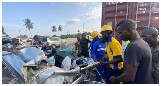 Female passenger dies as car collides with truck in Lagos 1 Acciddent