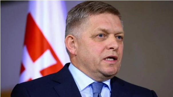 Slovakia's prime minister in life-threatening condition after shooting 1 Global